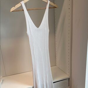 Chic White Ribbed Midi Dress